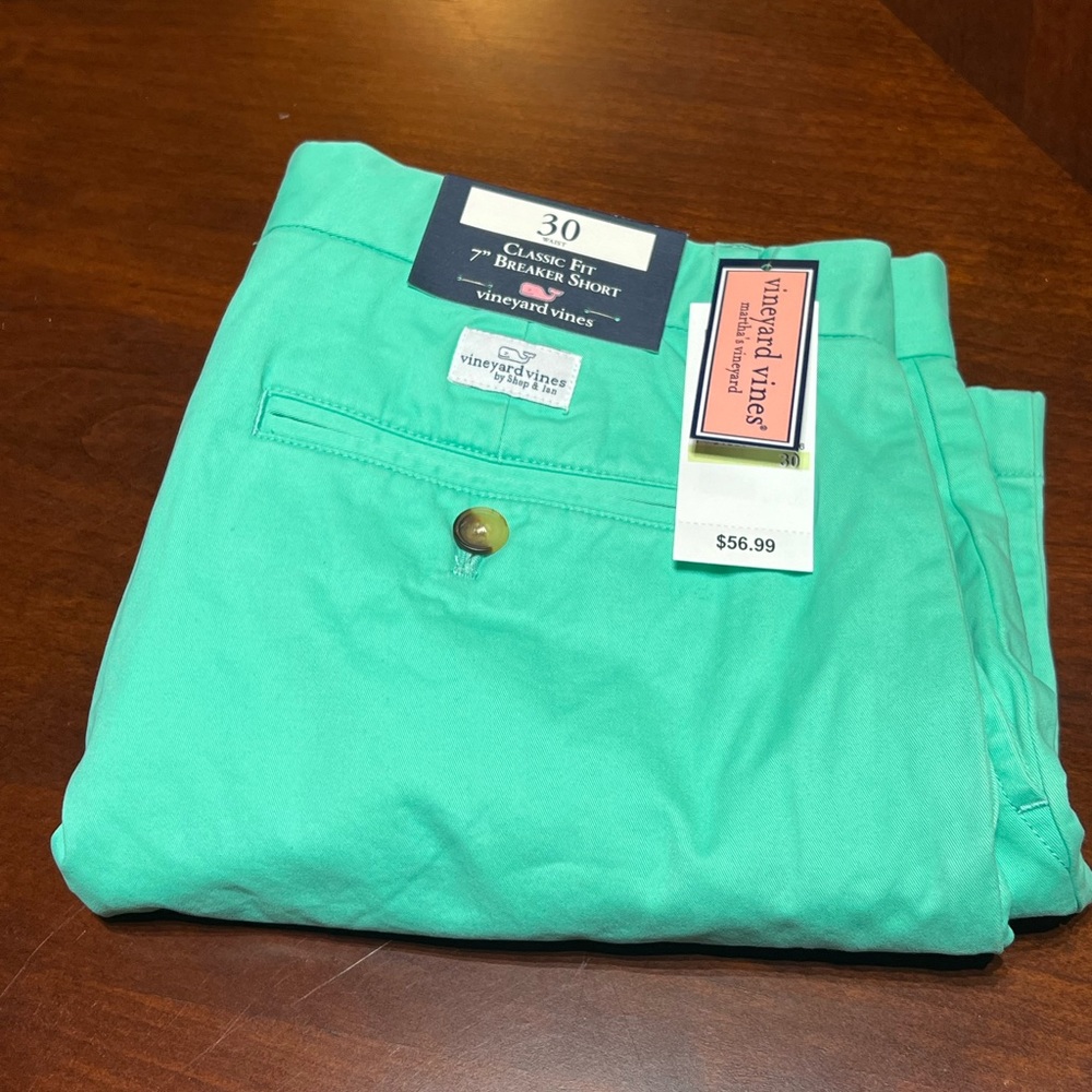 7 Inch Stretch Breaker Shorts Men Vineyard Vines, Brand New, Size 30 Green